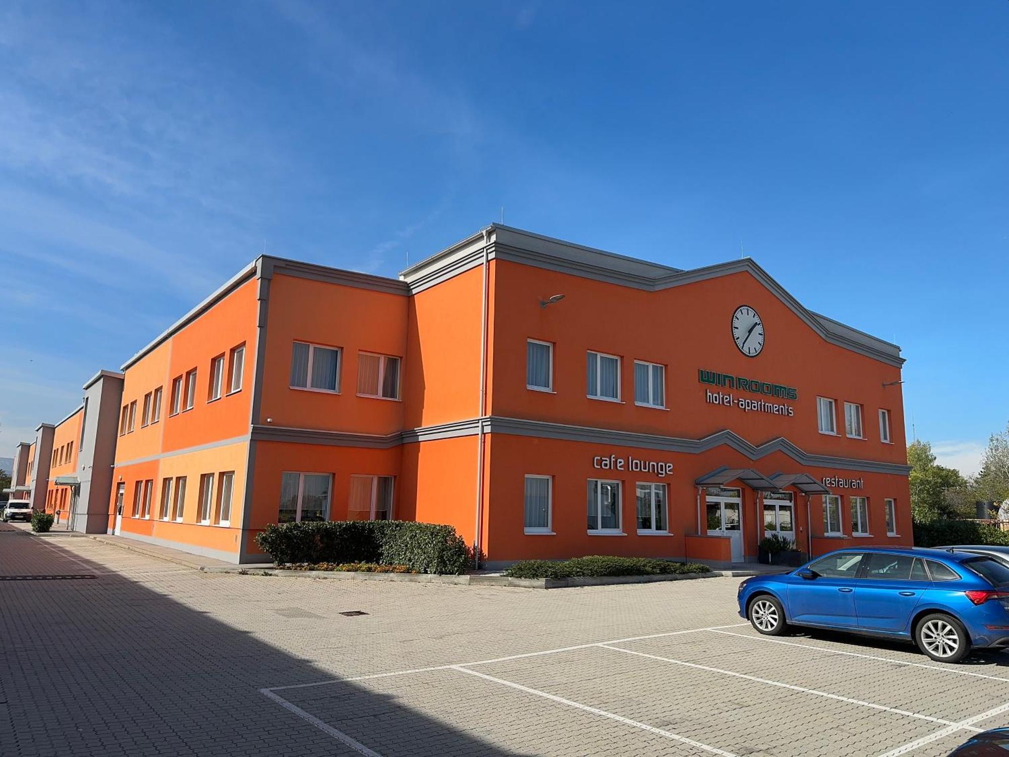 Winrooms "Hotel&Appartement" Винер Нойщат Екстериор снимка