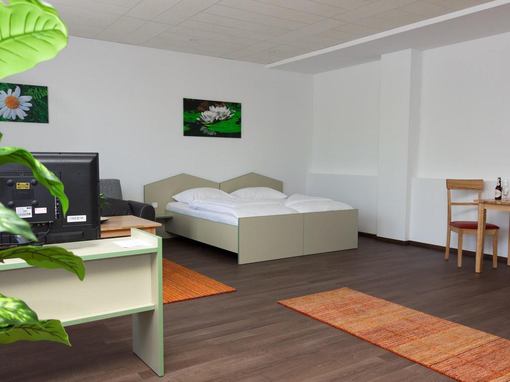 Winrooms "Hotel&Appartement" Винер Нойщат Екстериор снимка