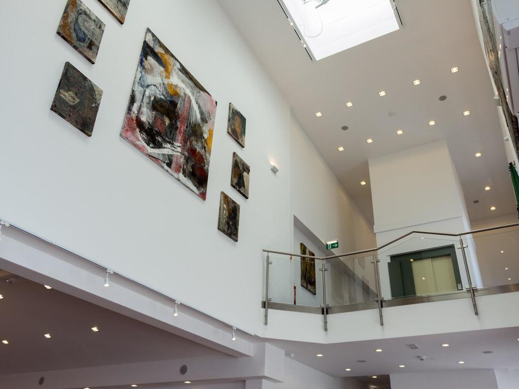 Winrooms "Hotel&Appartement" Винер Нойщат Екстериор снимка