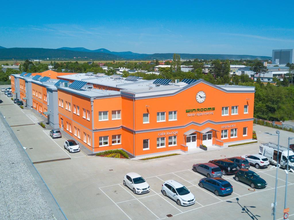 Winrooms "Hotel&Appartement" Винер Нойщат Екстериор снимка