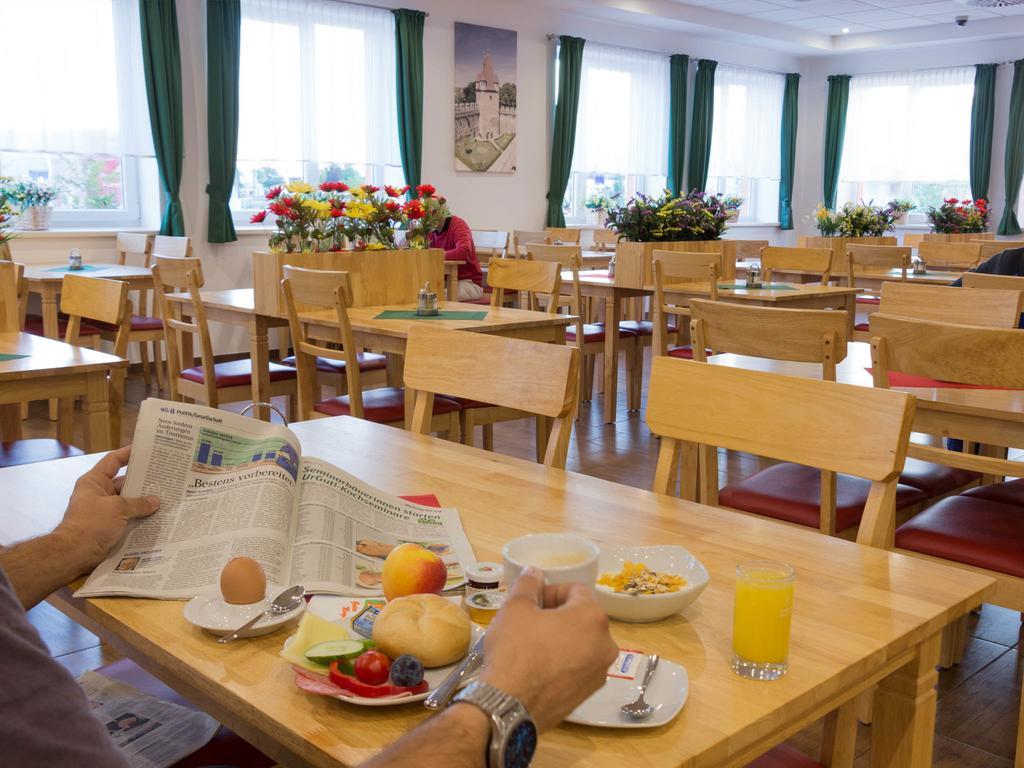 Winrooms "Hotel&Appartement" Винер Нойщат Екстериор снимка